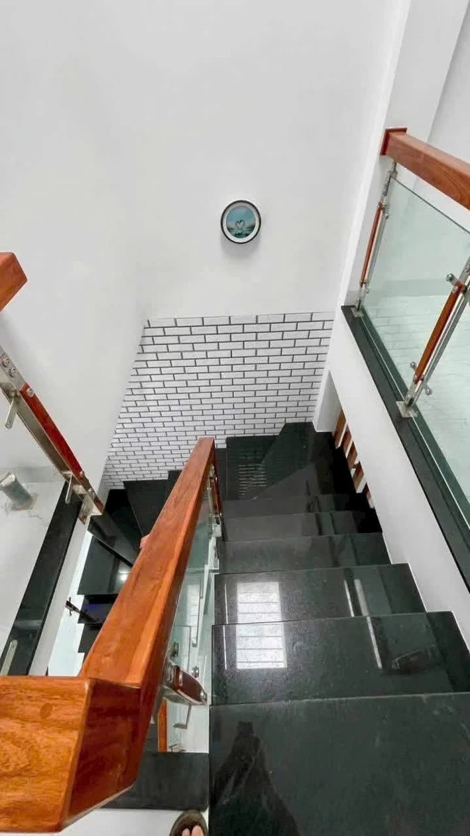 Bán nhà 3 tầng 51m2 Hoàng Văn Thụ, Quy Nhơn, 3.8 tỷ - Ảnh thu nhỏ 4