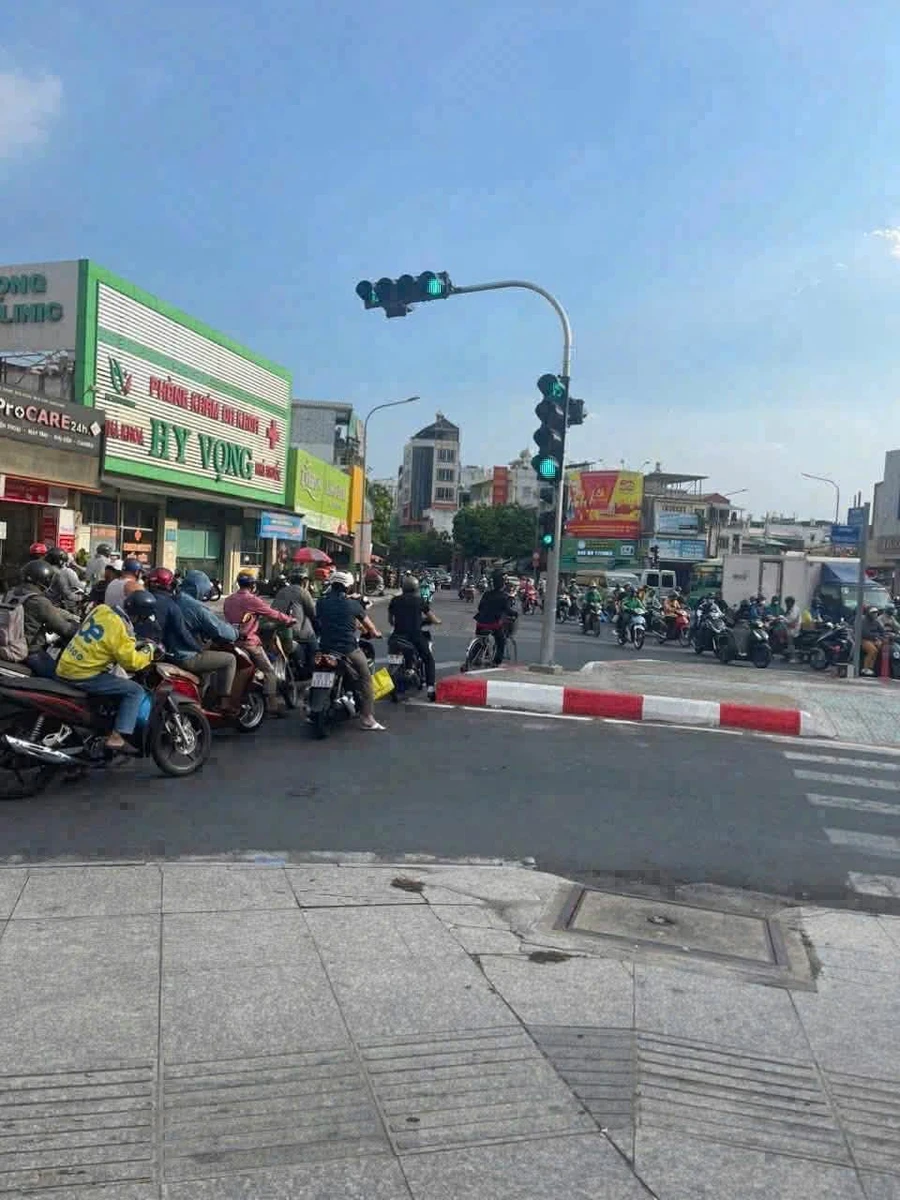 Bán nhà mặt tiền kinh doanh Thoại Ngọc Hầu, Tân Phú 4x26m, 1 trệt 2 lầu, giá 12 tỷ - Ảnh thu nhỏ 2