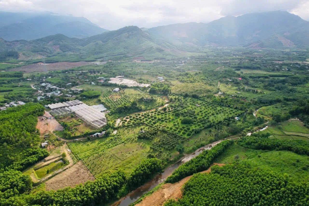 Bán đất mặt tiền Nhữa Nhà Bè 8100m² - Ảnh 1