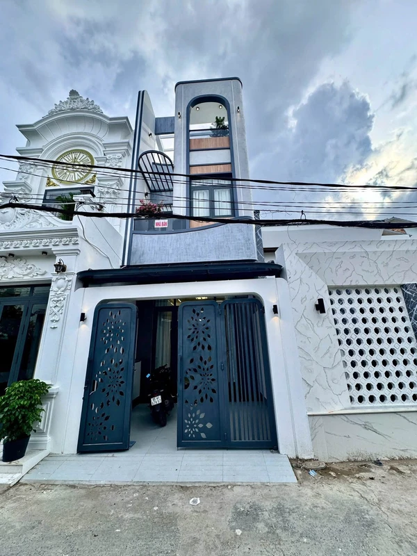 Bán nhà trệt lầu sân thượng 3PN 146.6m2 Phạm Ngũ Lão