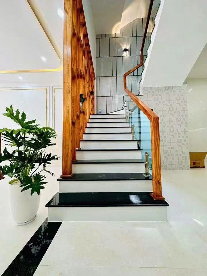Bán nhà 3 tầng 4PN 80m² Quận 12 - Ảnh thu nhỏ 4