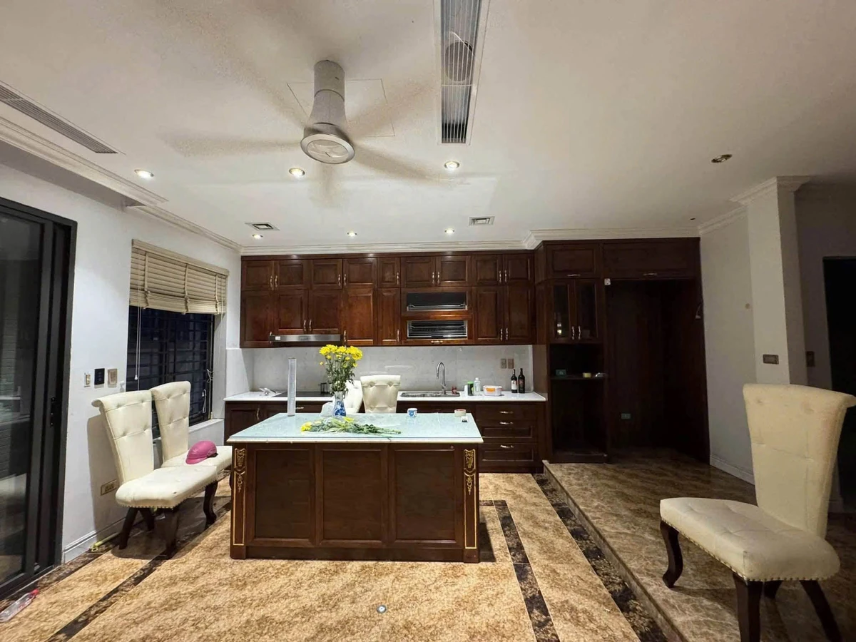 Cho thuê biệt thự 6PN, 150m² Tây Hồ Tây, 63tr/tháng - Ảnh thu nhỏ 3
