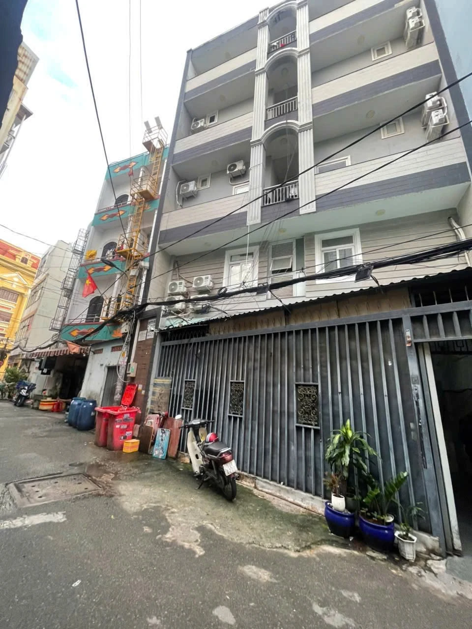 Bán tòa nhà 63 phòng Dương Quảng Hàm, 268m², 45 tỷ - Ảnh 1