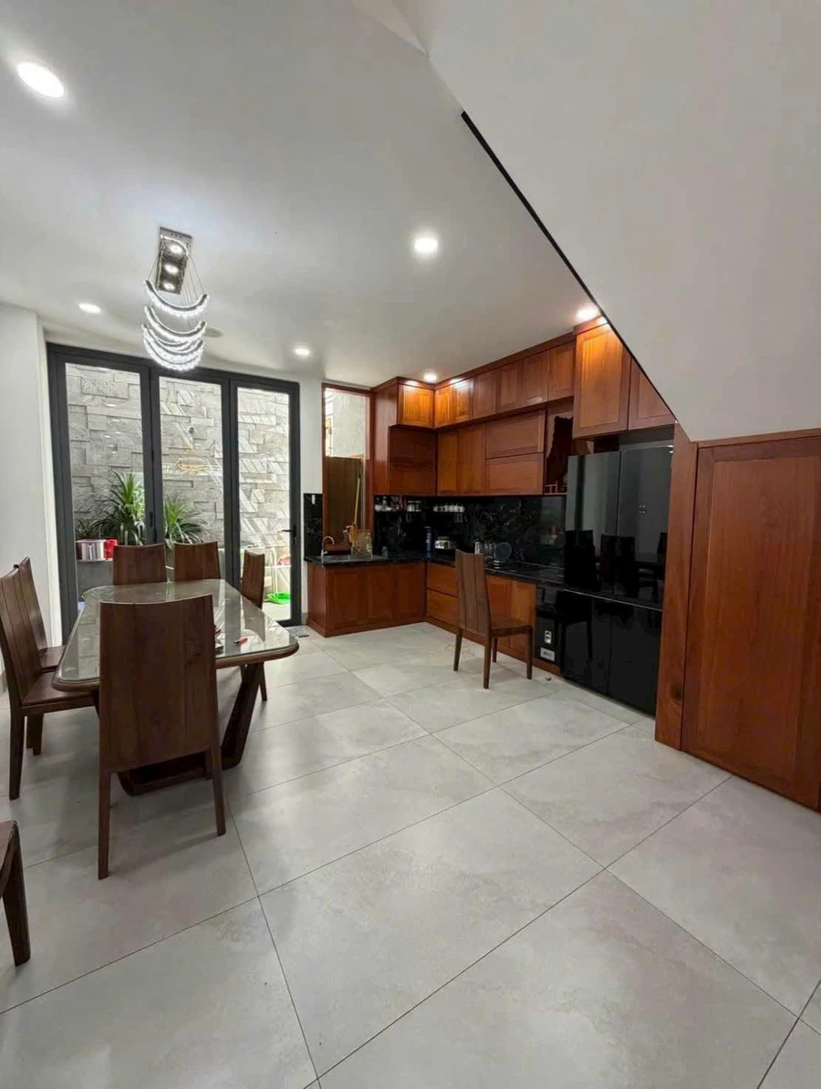Bán nhà mặt tiền 5x20m, 3PN, Hoàng Bích Sơn, 7+ tỷ - Ảnh thu nhỏ 2