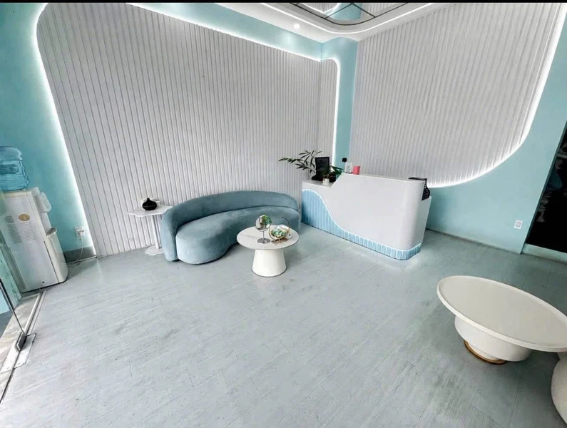 Bán nhà 1 trệt 2 lầu mặt tiền Võ Văn Kiệt Phan Thiết 100m2