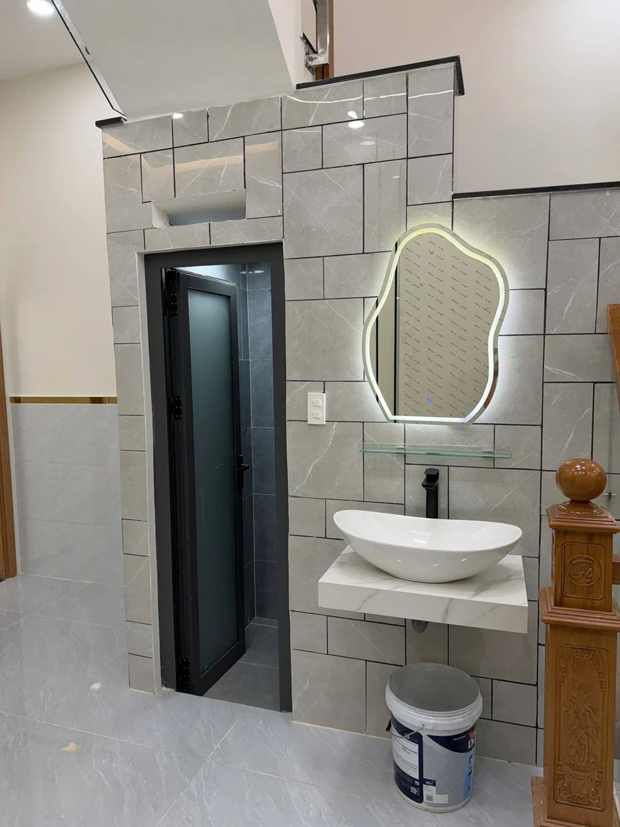 Bán nhà 4x11m trệt 1 lầu 3PN hẻm 6m Đường số 8, Bình Hưng Hòa A, Bình Tân - Ảnh 1