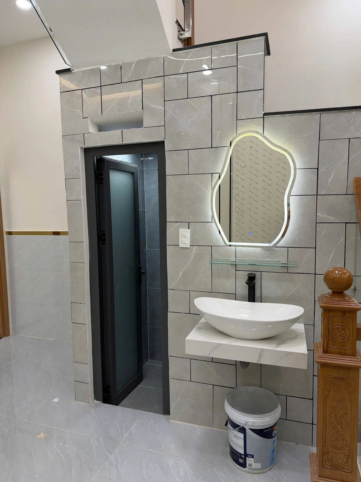 Bán nhà 4x11m trệt 1 lầu 3PN hẻm 6m Đường số 8, Bình Hưng Hòa A, Bình Tân - Ảnh 1