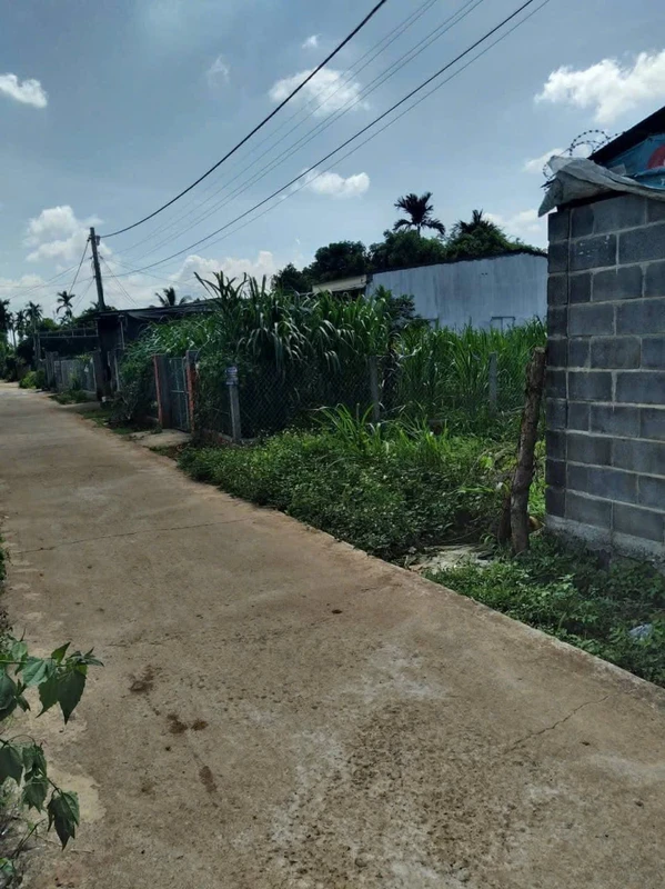 Bán đất 7,4x33m sau chợ Đạt Lý, đường 4m bê tông, giá 2,15 tỷ, Buôn Ma Thuột