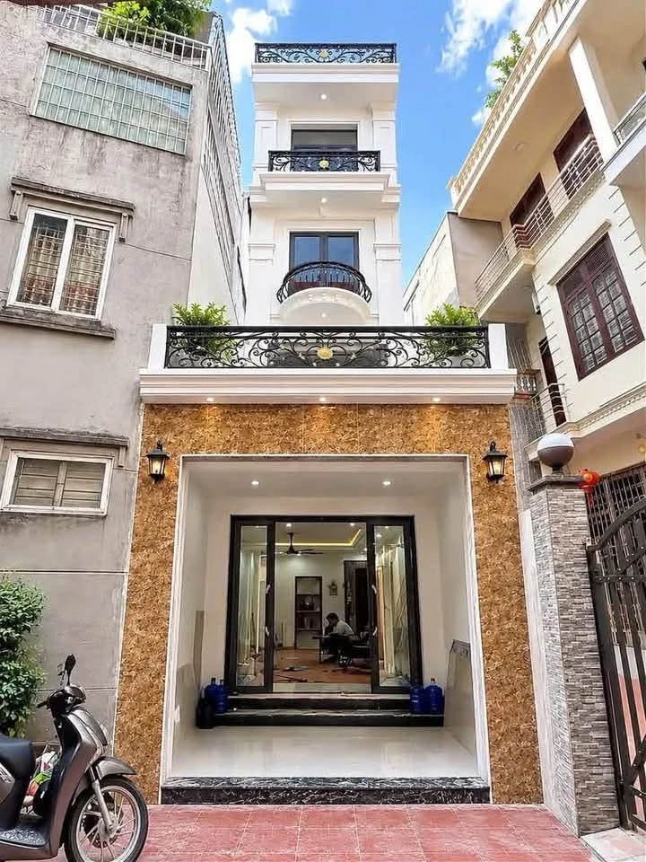 Nhà bán 4 tầng 60m² Chợ Hàng Quận 1 giá 6 tỷ - Ảnh thu nhỏ 2
