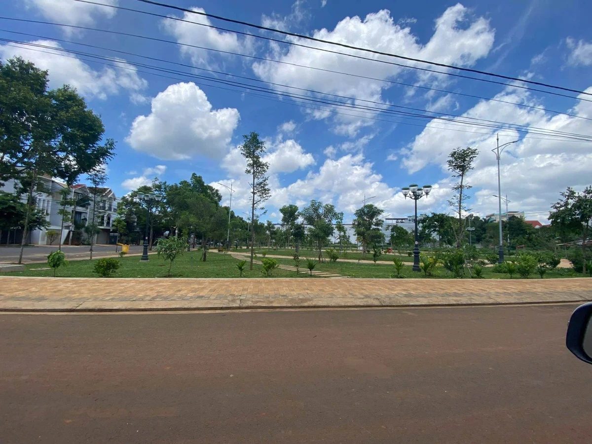 Bán đất mặt tiền Lê Văn Nhiễu, Quận 12, 76 m2, 5.8 tỷ - Ảnh thu nhỏ 3