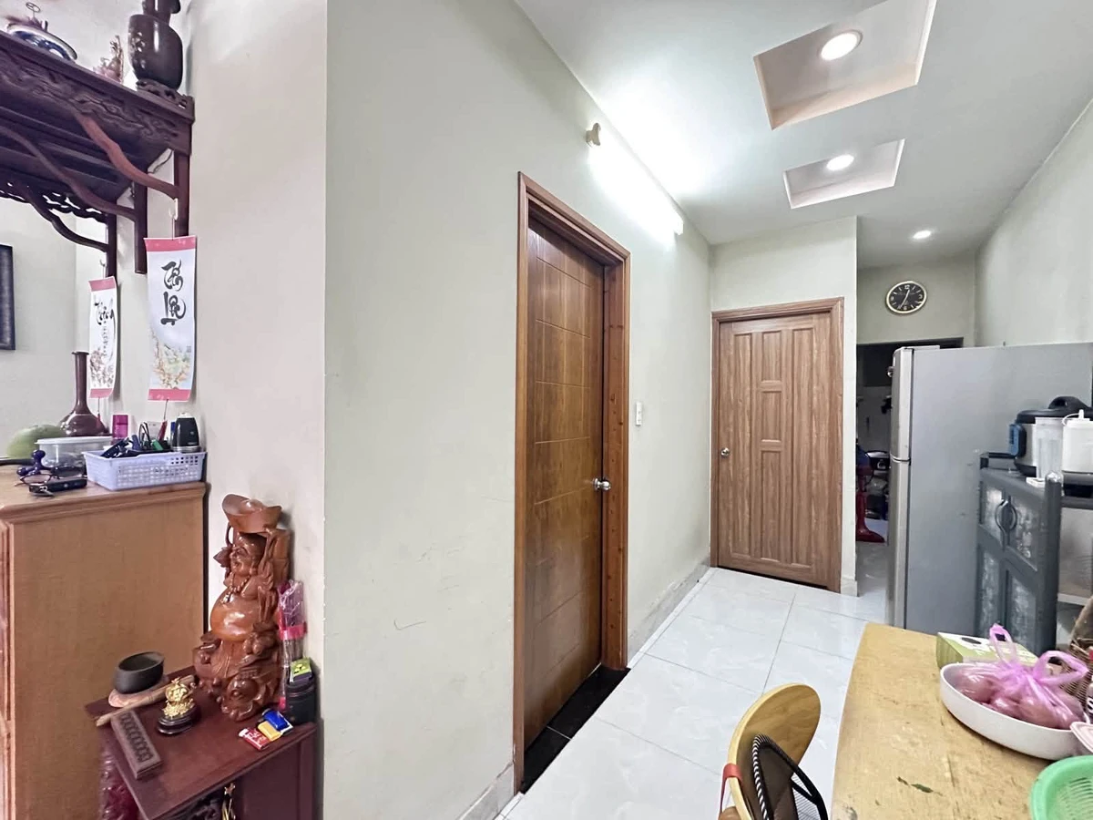 Bán nhà hẻm 8m Bùi Thị Xuân, Tân Bình, 4,7x13m, giá 3,85 tỷ - Ảnh thu nhỏ 3