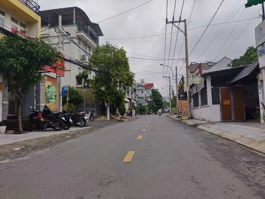 Bán đất tặng nhà mặt tiền 110m2 (5x22) Linh Tây, Thủ Đức, giá 9,8 tỷ - Ảnh thu nhỏ 3