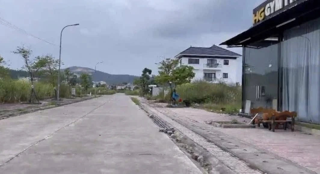 Bán đất Khu 5 Trời Hoành Bồ 105m² giá 2 tỷ 4 - Ảnh 1