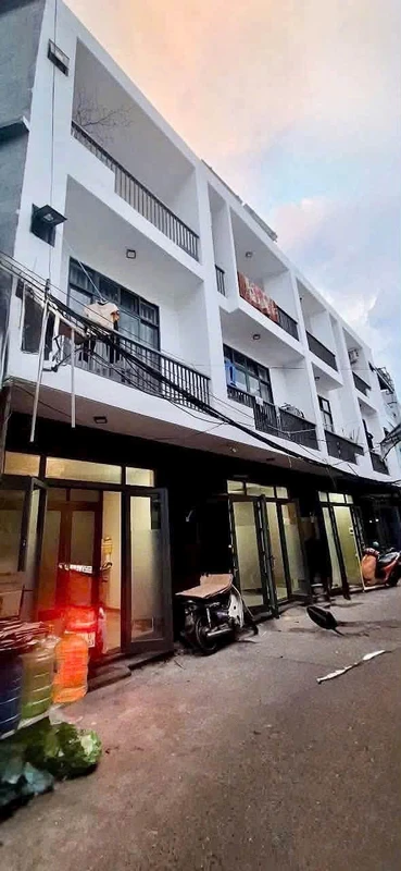 Bán nhà 3 tầng 5 căn hộ cho thuê 58m² Đà Nẵng