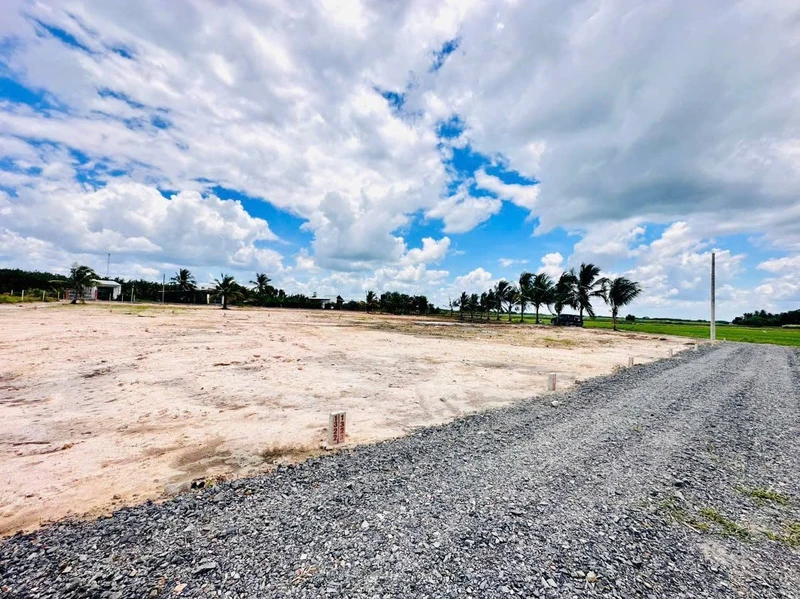Bán đất 200m2 có 50m2 thổ cư, sổ riêng, giá 165 triệu tại Đồng Khởi, Châu Thành, Tây Ninh