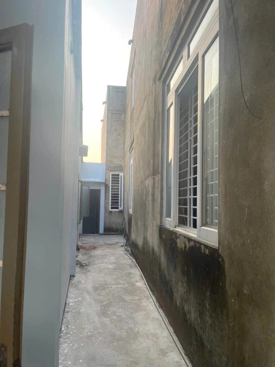 Bán nhà hẻm Lê Văn Hưu 5x20m, 2 PN, 850 triệu Quận 1 - Ảnh thu nhỏ 3