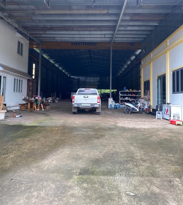 Cho thuê xưởng + nhà 1 trệt 1 lầu 2000m2, Trảng Bom