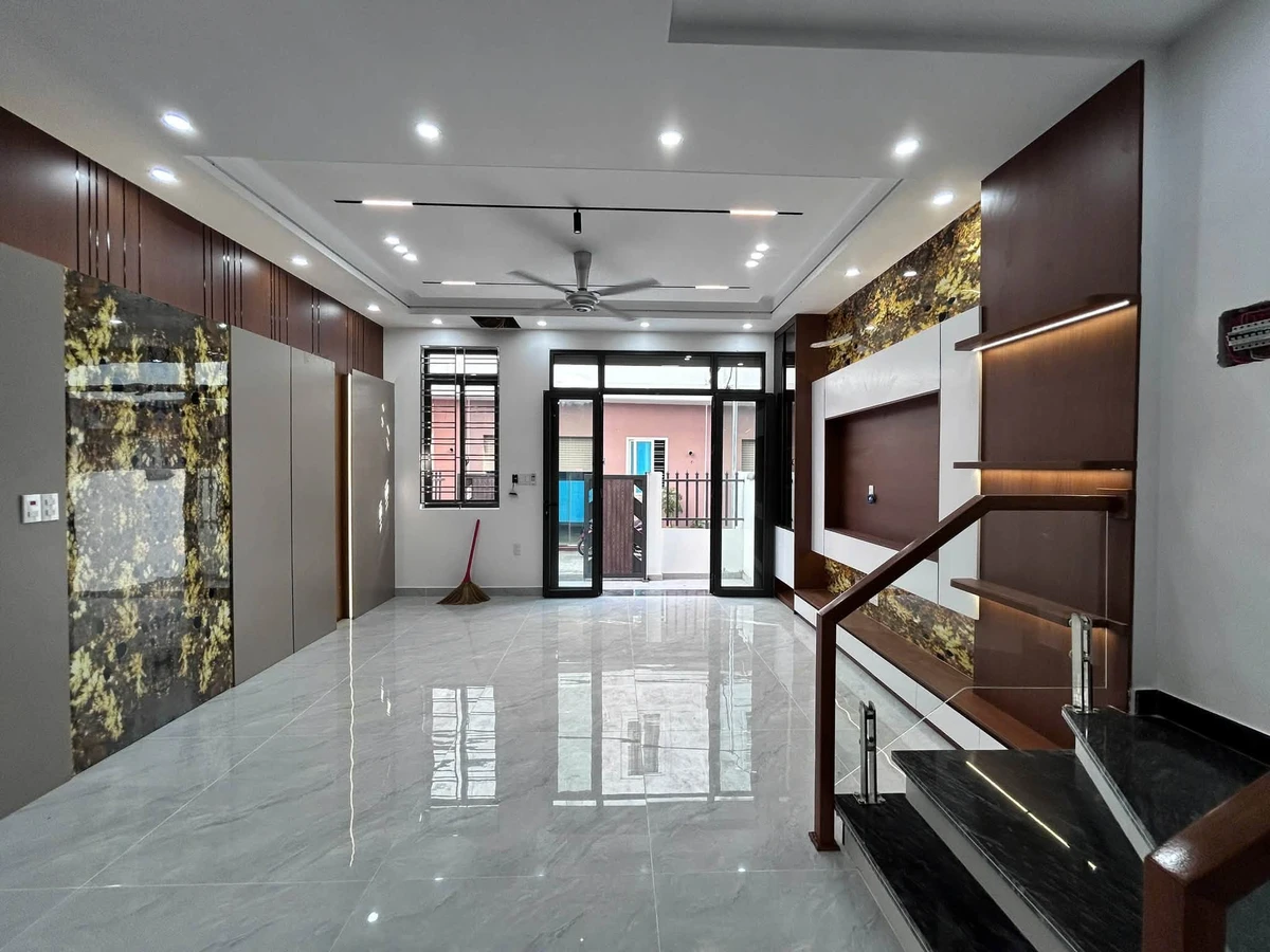 Bán nhà phố cao cấp 50m² 4 tầng Ngô Gia Tự - Ảnh thu nhỏ 2
