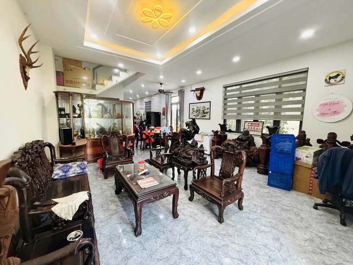 Bán nhà 1 trệt 2 lầu 300m2 Nam Long 16 tỷ - Ảnh thu nhỏ 2