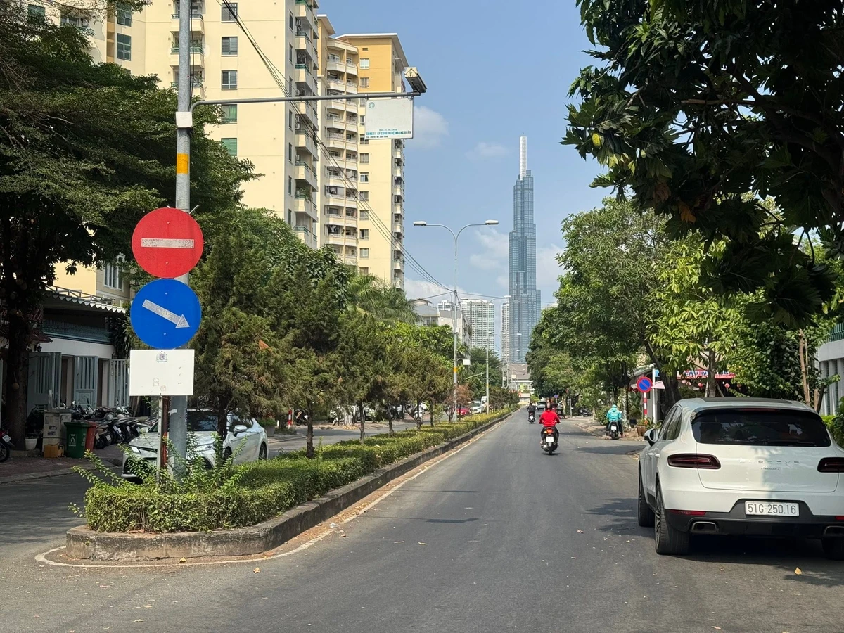 Bán biệt thự mặt tiền Dương Văn An 237m2, Quận 2, 60 tỷ - Ảnh 1