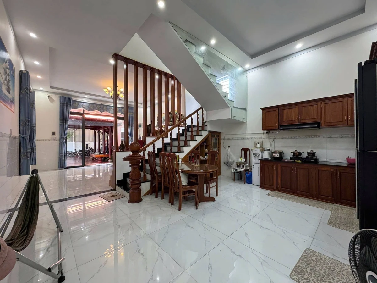 Bán nhà lầu 3PN 238m² Tân Xuân Bình Phước 3,89 tỷ - Ảnh thu nhỏ 5