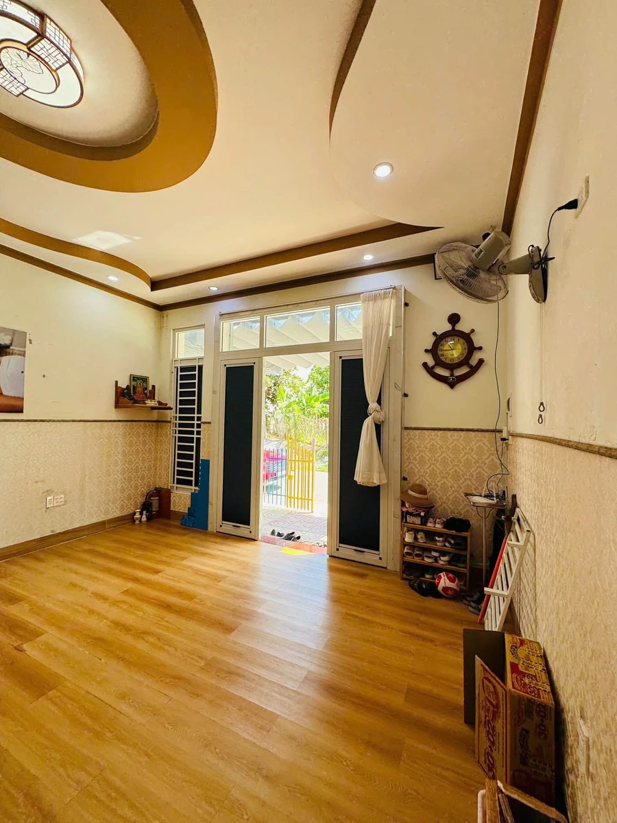 Bán nhà mặt tiền Lương Văn Năm 85m² 2 tỷ 850 triệu Phan Thiết - Ảnh thu nhỏ 2