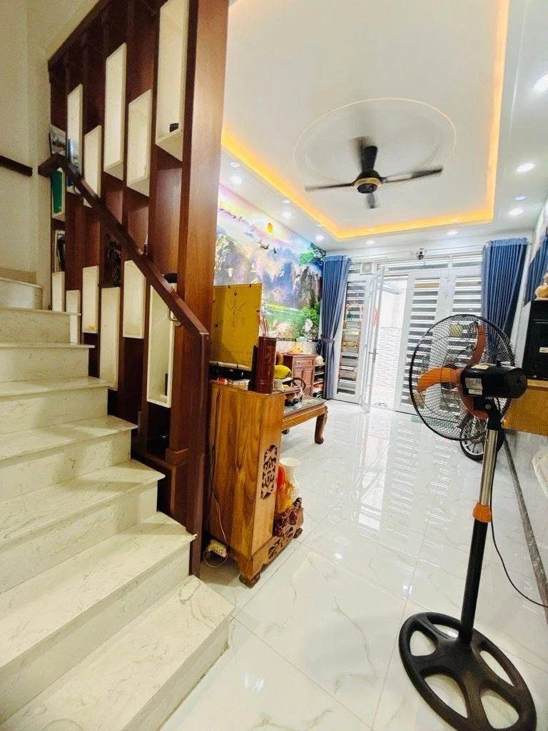 Nhà bán 4 tầng hẻm xe hơi 40m² Lê Quang Định hơn 7 tỷ - Ảnh thu nhỏ 2