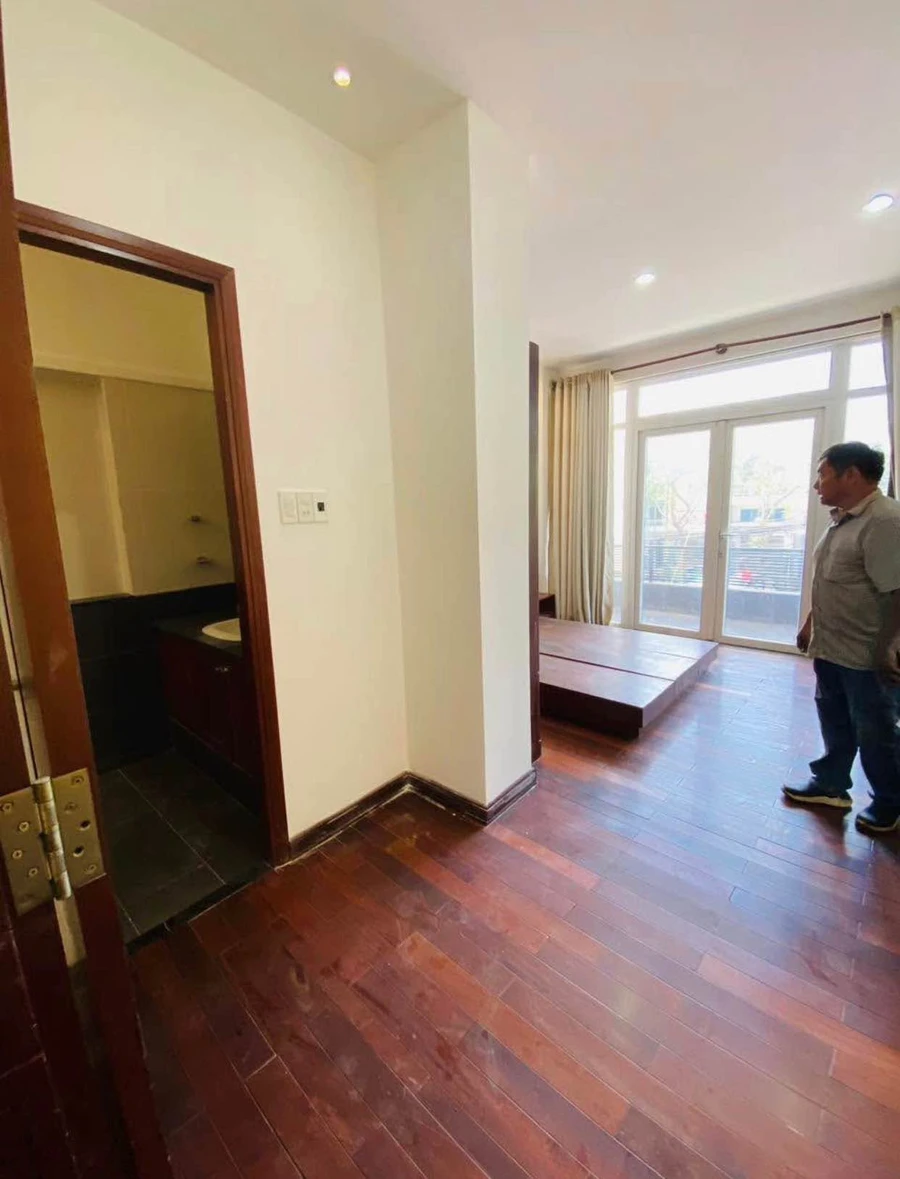 Cho thuê nhà nguyên căn 4PN 5WC mặt tiền Đinh Tiến Hoàng 48m² - Ảnh thu nhỏ 5