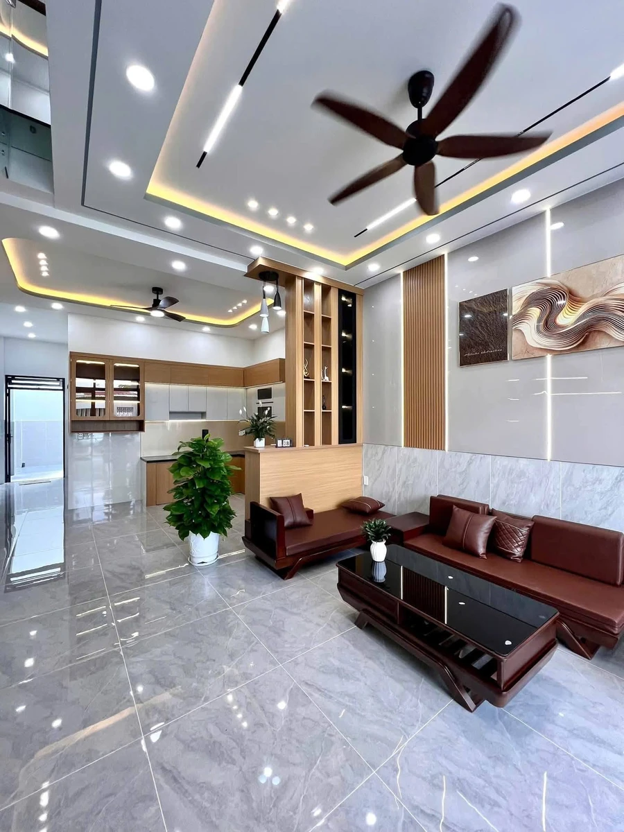 Bán nhà phố Đức Hoà Long An 115m² 3PN 2 tỷ 950 triệu - Ảnh thu nhỏ 2