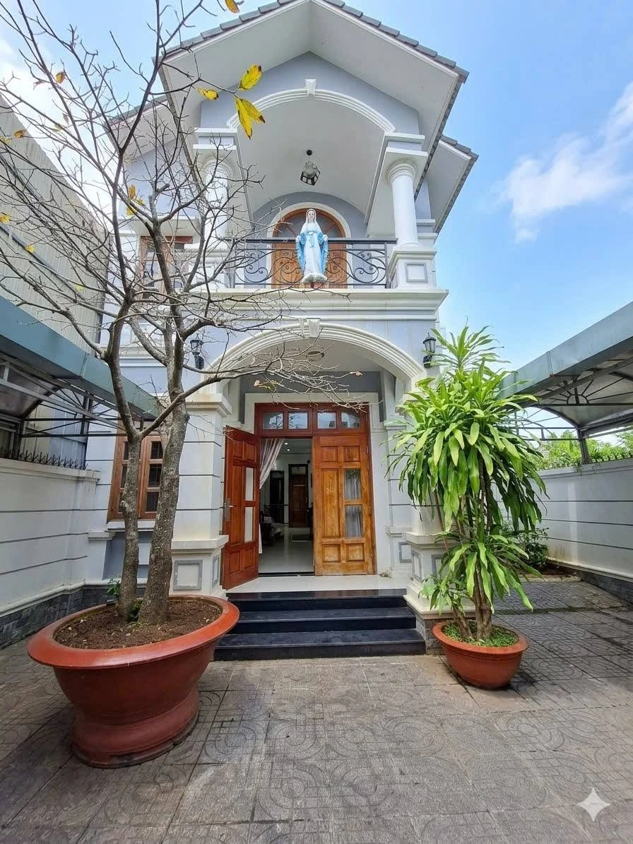 Bán nhà mái Thái 1 trệt 1 lầu 200m², 4 phòng ngủ, Long Toàn, TP Bà Rịa - Ảnh thu nhỏ 2