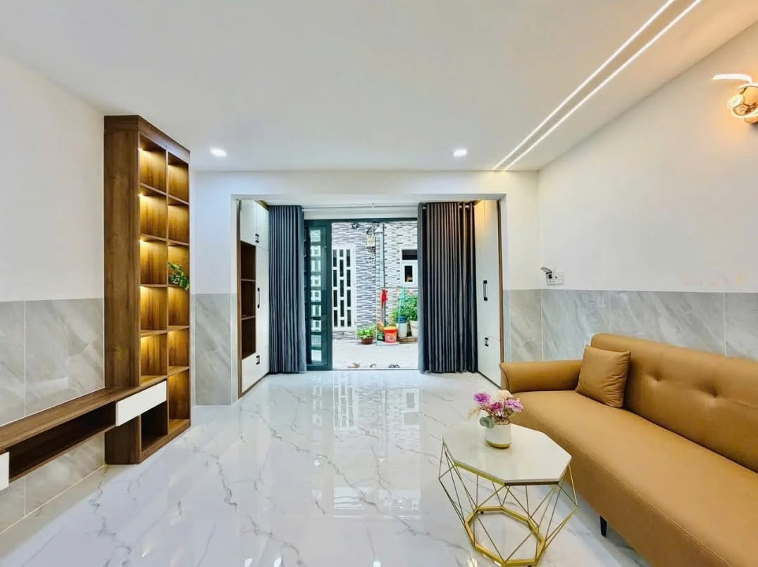 Nhà 2 tầng 3PN Lý Thường Kiệt, 45m², 6,38 tỷ - Ảnh 1