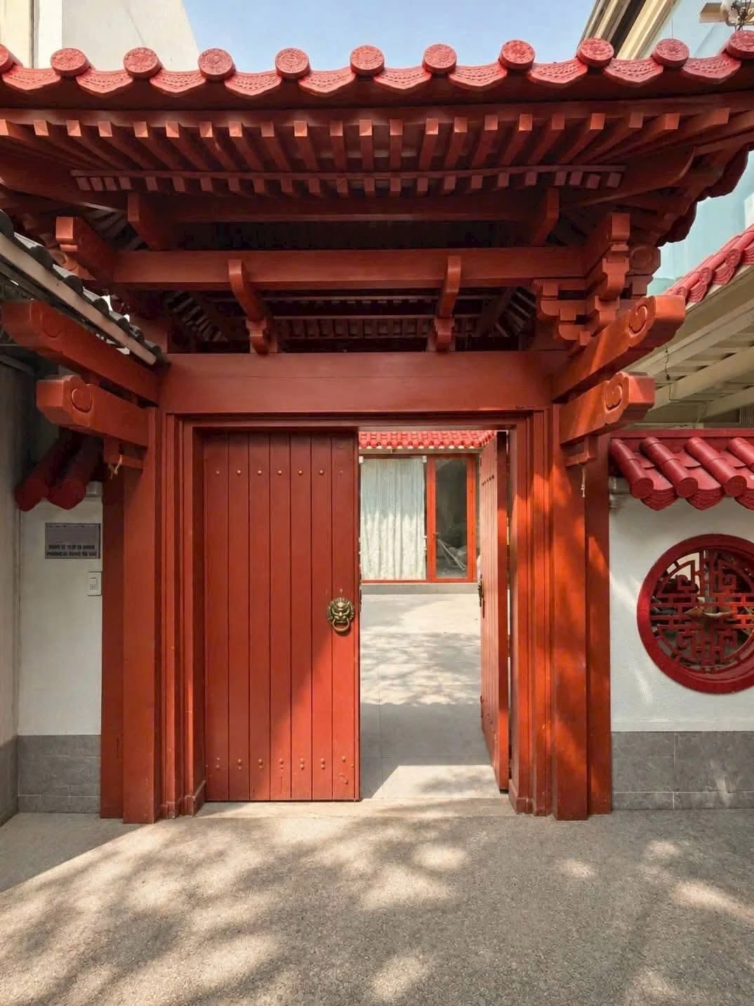 Bán nhà phong cách Nhật 122m2 đang cho thuê 35 triệu/tháng đường Nguyễn Thượng Hiền, Gò Vấp - Ảnh 1