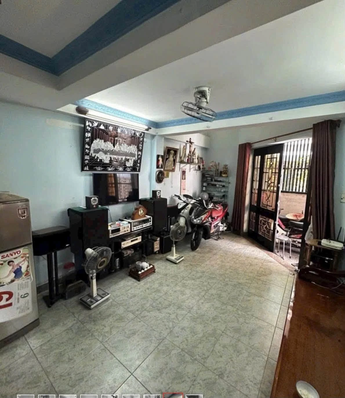 Bán nhà góc 2 mặt hẻm 4 tầng Quận 11, 35.7m² - Ảnh 1