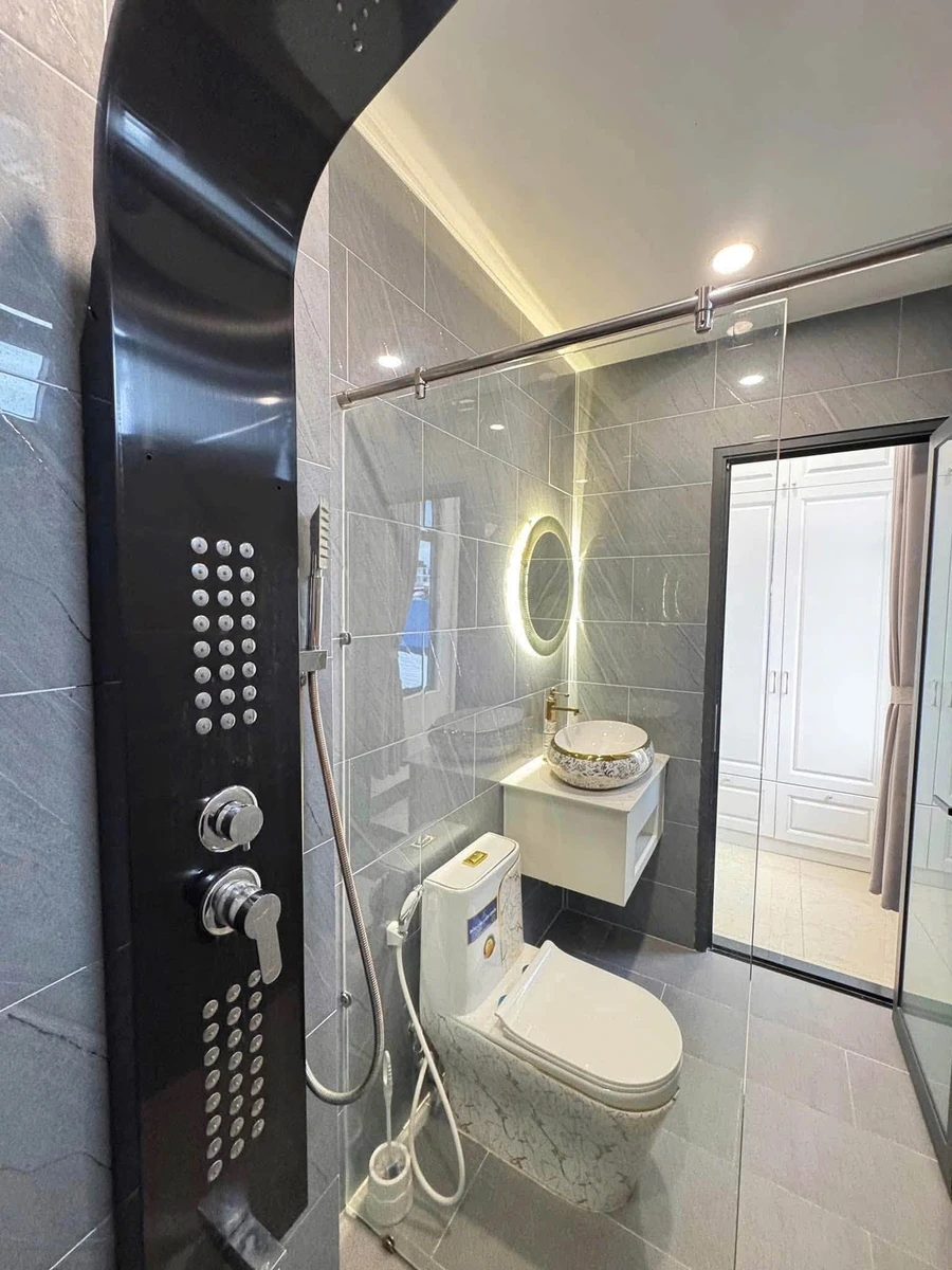 Bán nhà 3 phòng ngủ Rạch Giá 90m² giá 3 tỷ 300 - Ảnh thu nhỏ 4
