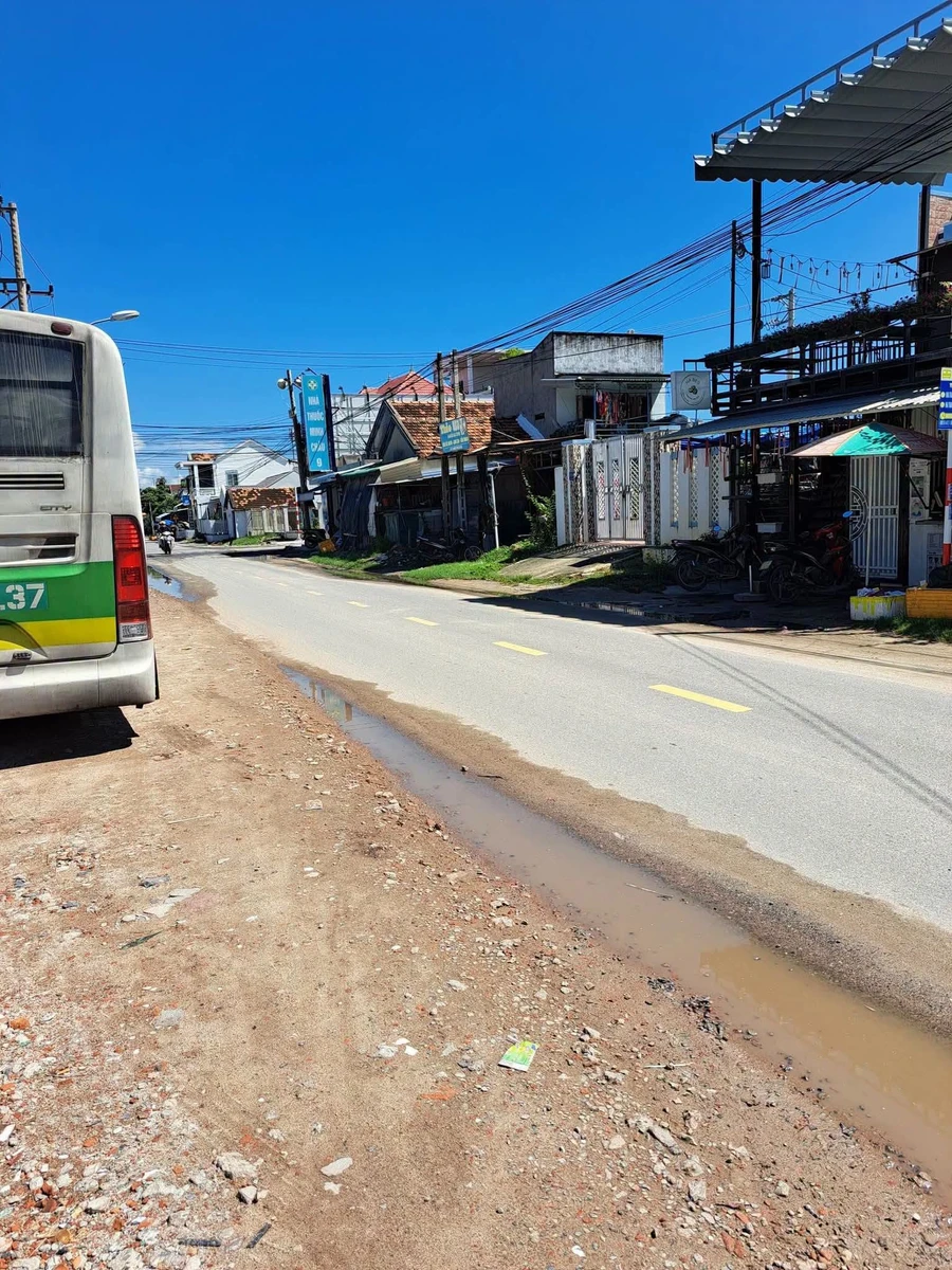 Bán lô đất 408m2 mặt tiền đường Lê Hồng Phong, Khánh Hòa - Ảnh thu nhỏ 2
