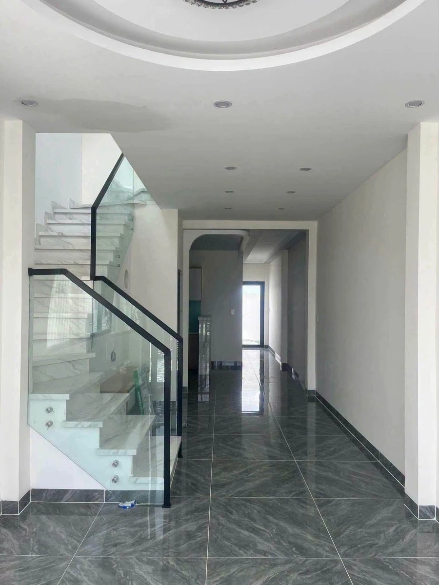 Bán nhà 1 trệt 1 lầu mặt tiền 99m² Bình Minh Vĩnh Long 2 tỷ - Ảnh thu nhỏ 4