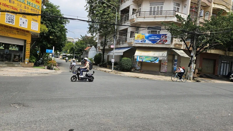 Bán nhà 3 lầu 4PN 88m2 Nguyễn Ái Quốc, Biên Hòa