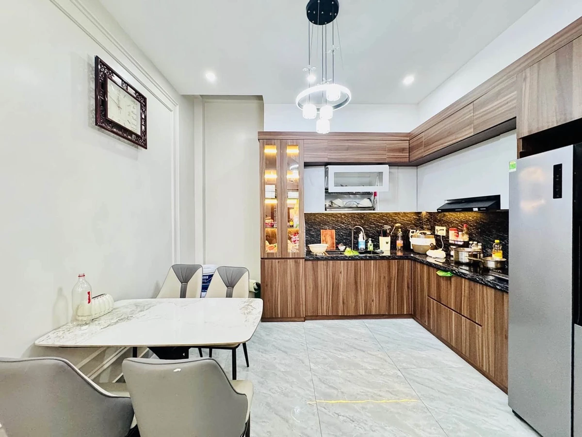Bán nhà 4 tầng ngõ Hồ Sen 160m2, 4 phòng ngủ - Ảnh thu nhỏ 3