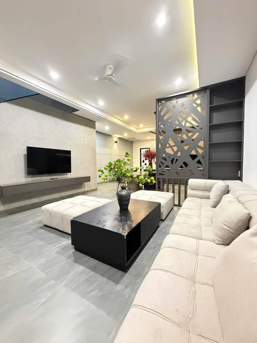 Bán nhà mê 6x18 (108m²) 3PN full nội thất hẻm 451/85 Y Moan, Buôn Ma Thuột giá 3,45 tỷ - Ảnh thu nhỏ 2