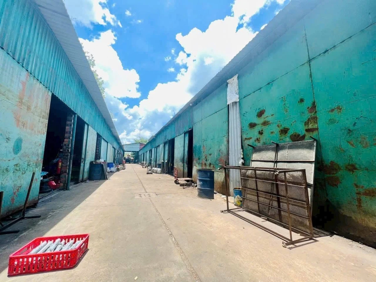 Bán nhà xưởng 4253m2 đang hoạt động tại xã Nhuận Đức, Củ Chi, giá 24 tỷ - Ảnh thu nhỏ 3