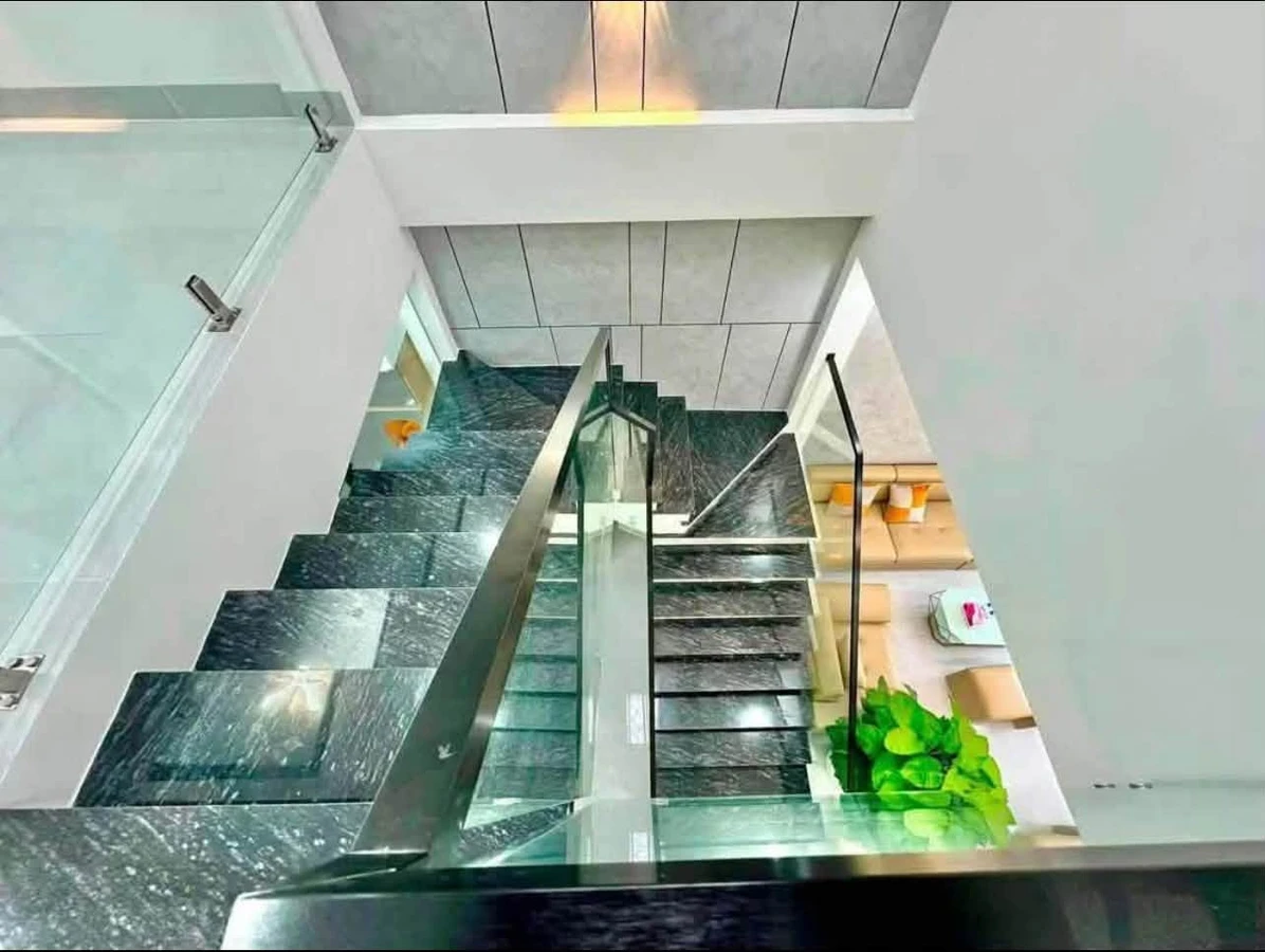 Bán nhà 2 tầng 92m² full nội thất Lê Văn Sỹ, Quảng Ngãi - Ảnh thu nhỏ 2