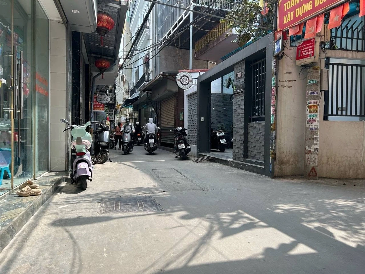 Bán nhà lô góc Trần Nguyên Hãn 52m, nhỉnh 3 tỷ - Ảnh 1