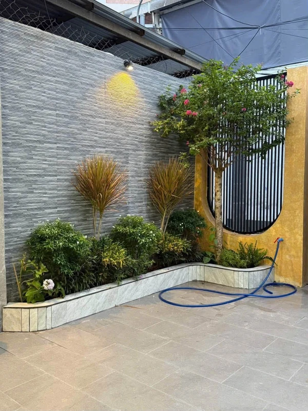 Bán nhà mặt tiền sân vườn 120m² 2PN Tôn Đức Thắng