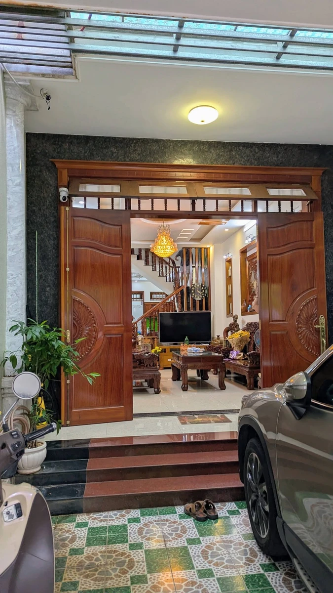 Bán nhà mặt tiền Nguyễn Thiện Thuật 99m2, 4 phòng ngủ - Ảnh thu nhỏ 2