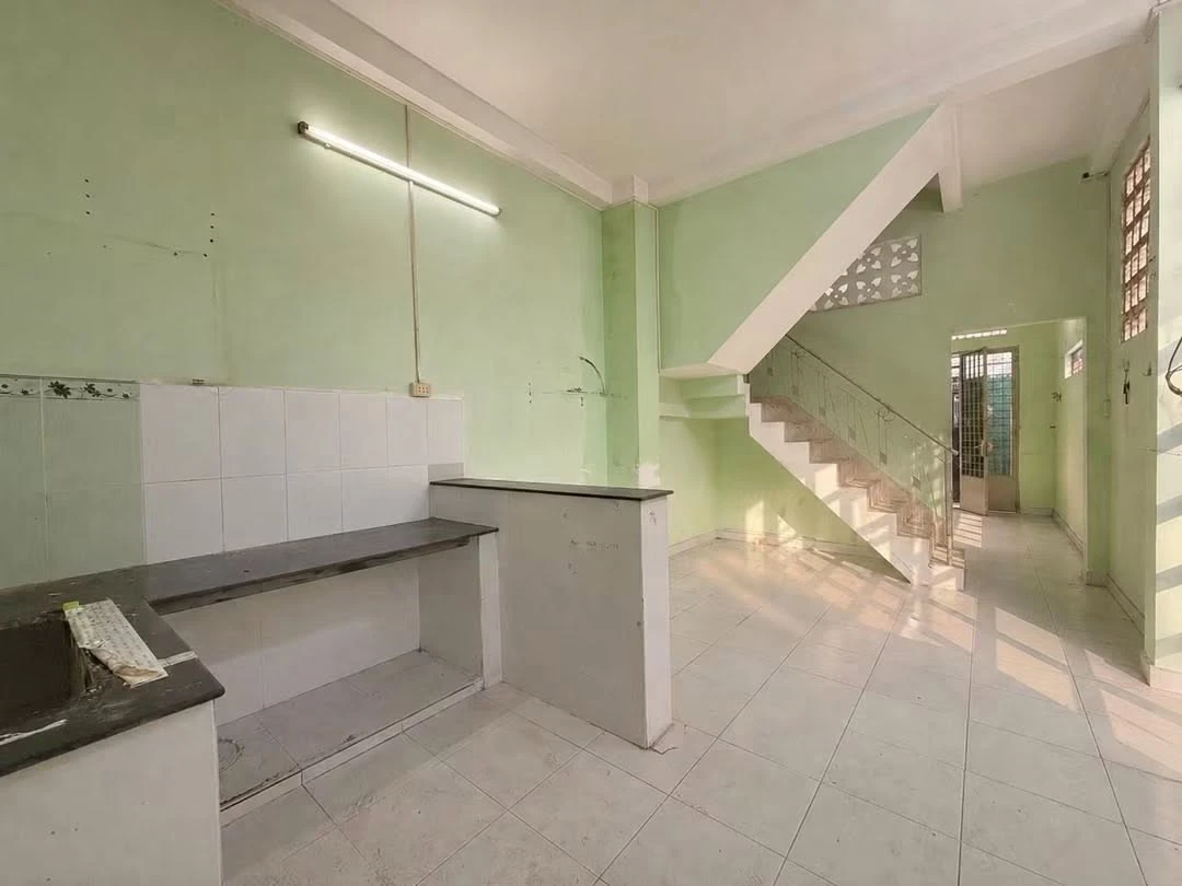 Bán nhà Hoàng Hoa Thám 50m² 3 tầng sân thượng 6.45 tỷ - Ảnh thu nhỏ 4