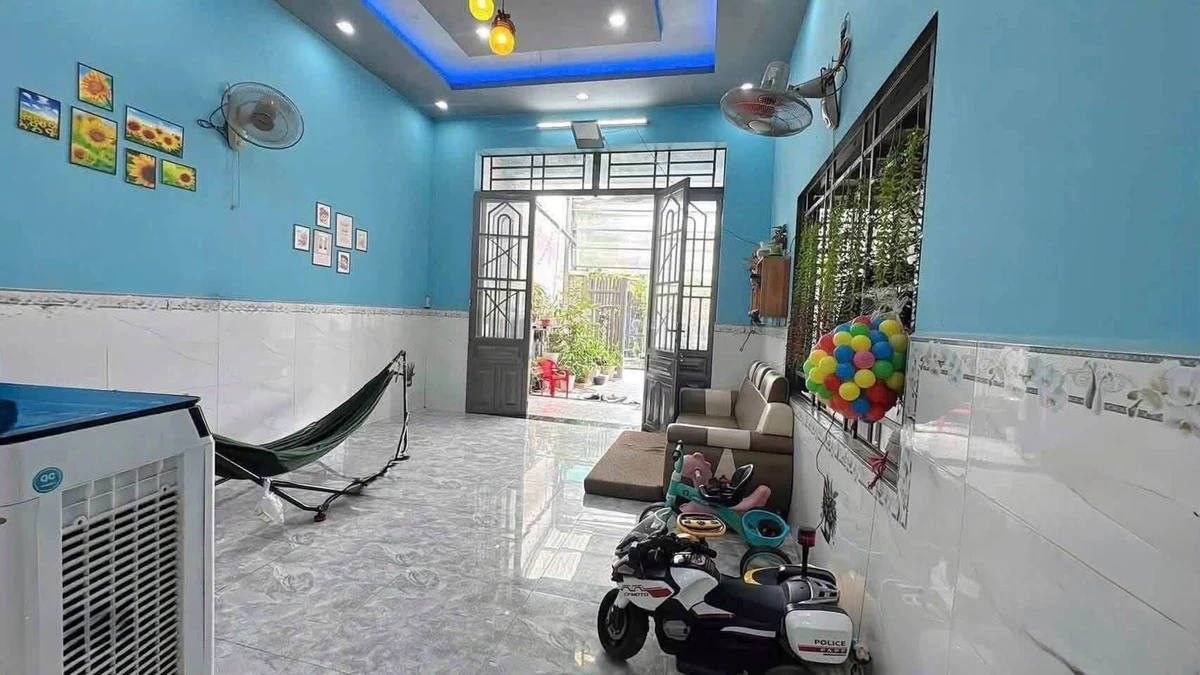 Bán nhà phố 96m² sổ riêng Bình Chánh 2,79 tỷ - Ảnh 1