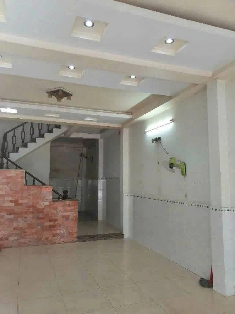 Cho thuê nhà 3 phòng 80m² Dĩ An 10 triệu/tháng - Ảnh 1