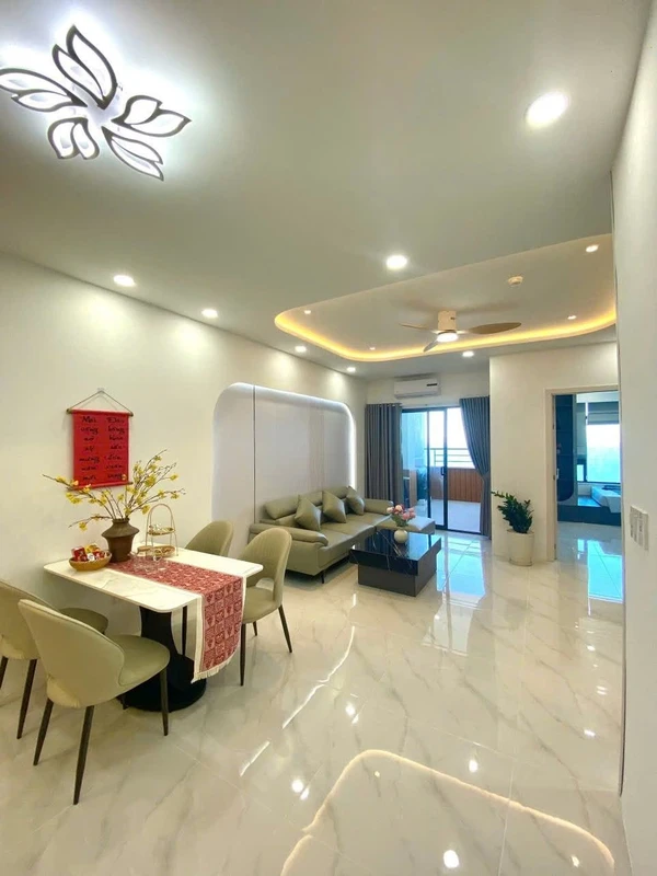 Bán căn hộ Mường Thanh Viễn Triều 2PN, 71m², view biển, giá 4,5 tỷ