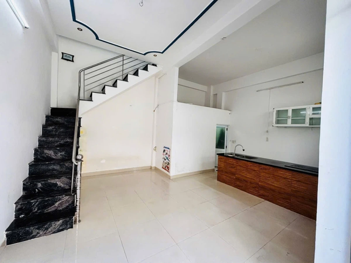 Bán nhà 2 tầng 30m2 gần biển Nha Trang 2.45 tỷ - Ảnh thu nhỏ 5