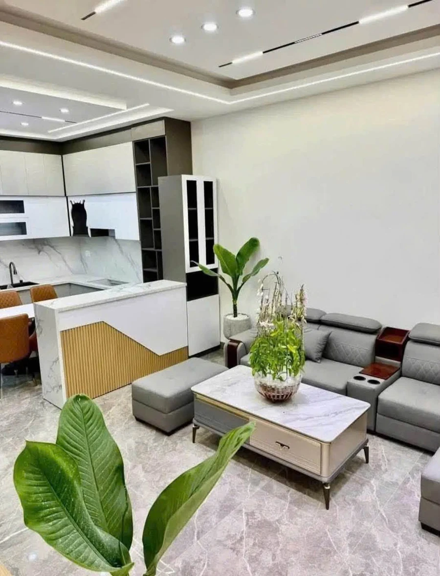 Bán nhà mặt tiền Cổ Loa Đà Lạt 80m2 5PN giá 8 tỷ 9 - Ảnh thu nhỏ 2